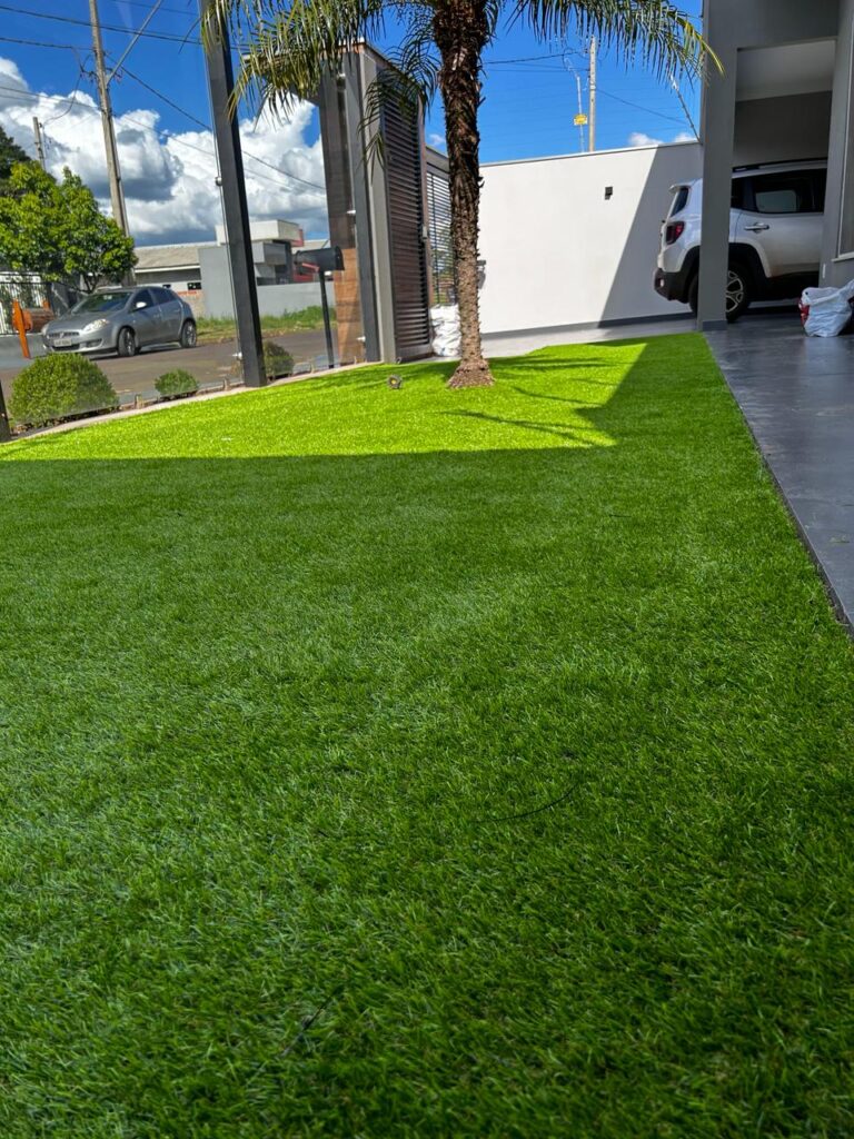 Como Preparar o Solo do Jardim Para Receber A Grama Sintética